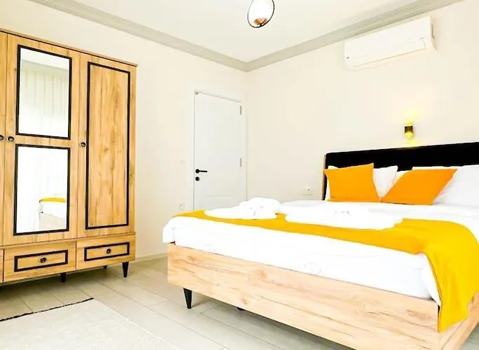 Goel Villalari Villa *