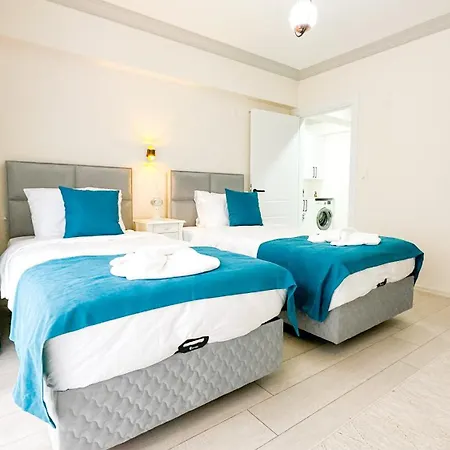 فيلة Goel Villalari *