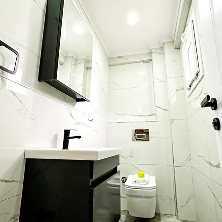 Goel Villalari فيلة