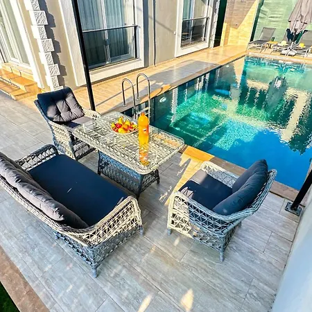 Goel Villalari فتحية