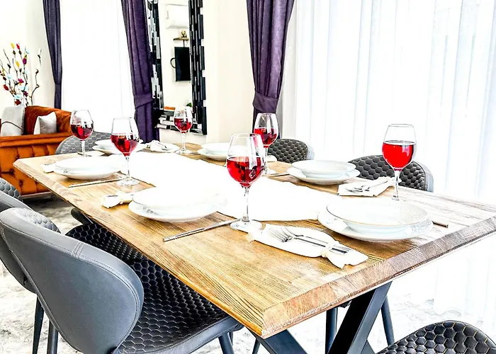 Willa Goel Villalari